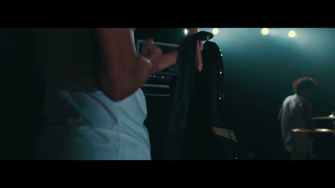 Yubi ft. Sam (Bunkface) — Viral
